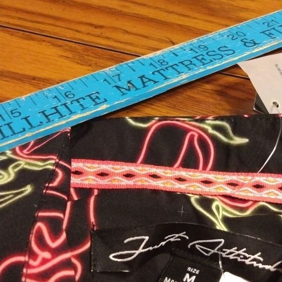 NWT Men's Just Attitude Neon Roses Short Sleeve Button Down Shirt - Picture 12 of 13